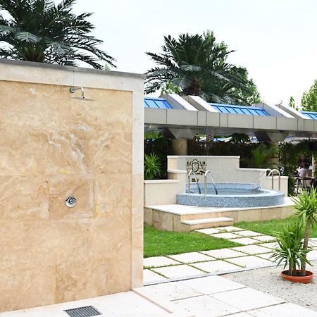 Multi Grand Pharaon Hotel Ptghni Eksteriør billede