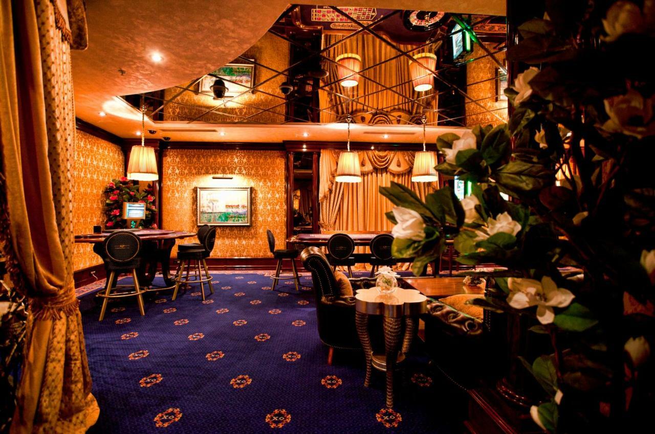 Multi Grand Pharaon Hotel Ptghni Eksteriør billede