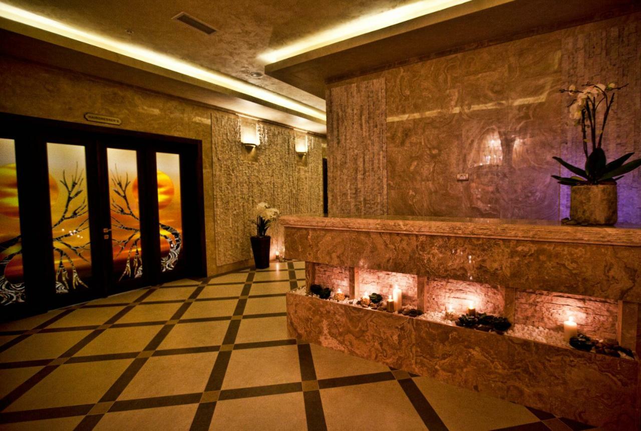 Multi Grand Pharaon Hotel Ptghni Eksteriør billede