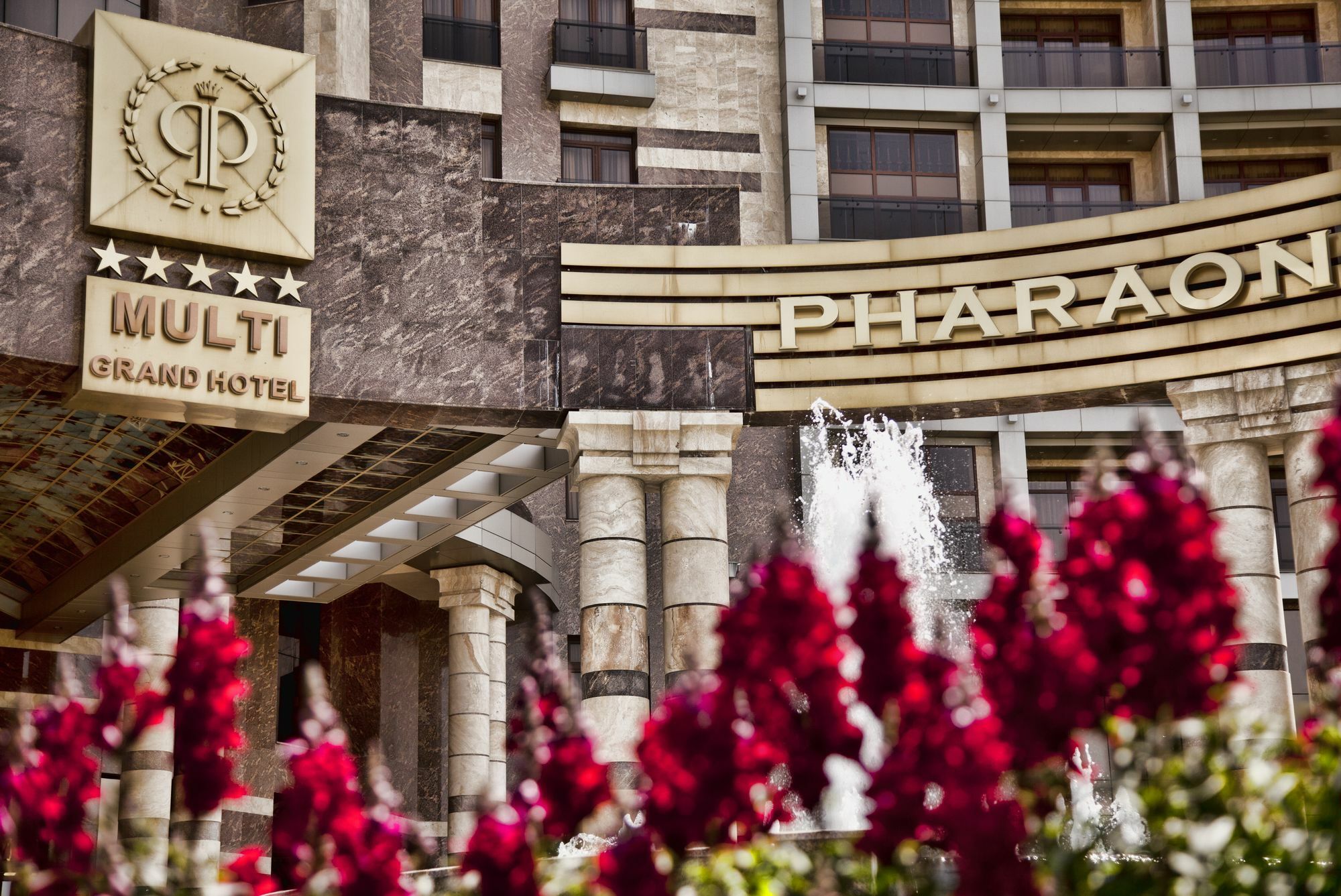 Multi Grand Pharaon Hotel Ptghni Eksteriør billede