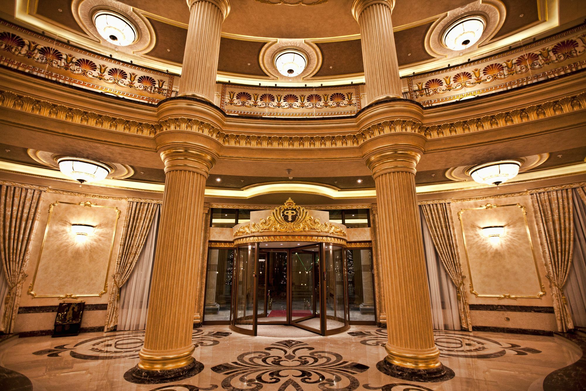 Multi Grand Pharaon Hotel Ptghni Eksteriør billede